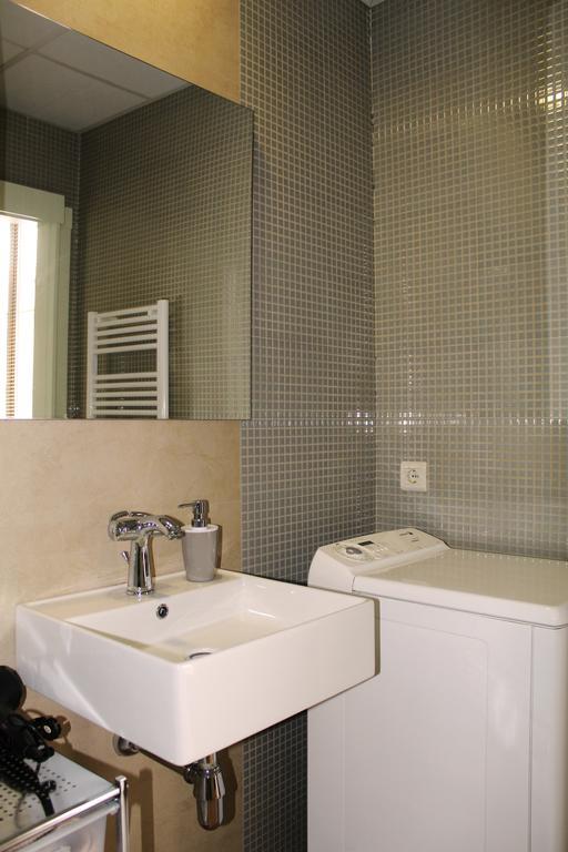 Caesarina Apartment กาเซเรส ภายนอก รูปภาพ