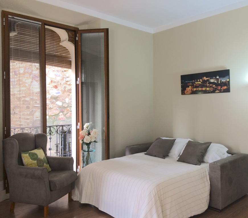 Caesarina Apartment กาเซเรส ภายนอก รูปภาพ