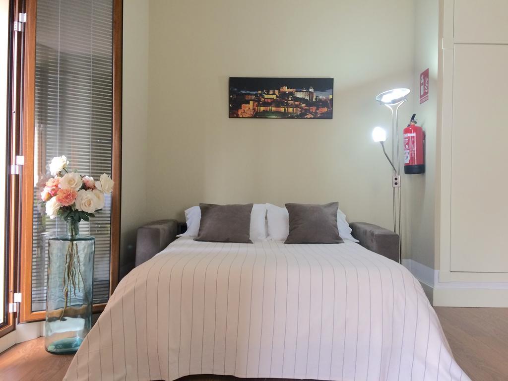 Caesarina Apartment กาเซเรส ภายนอก รูปภาพ