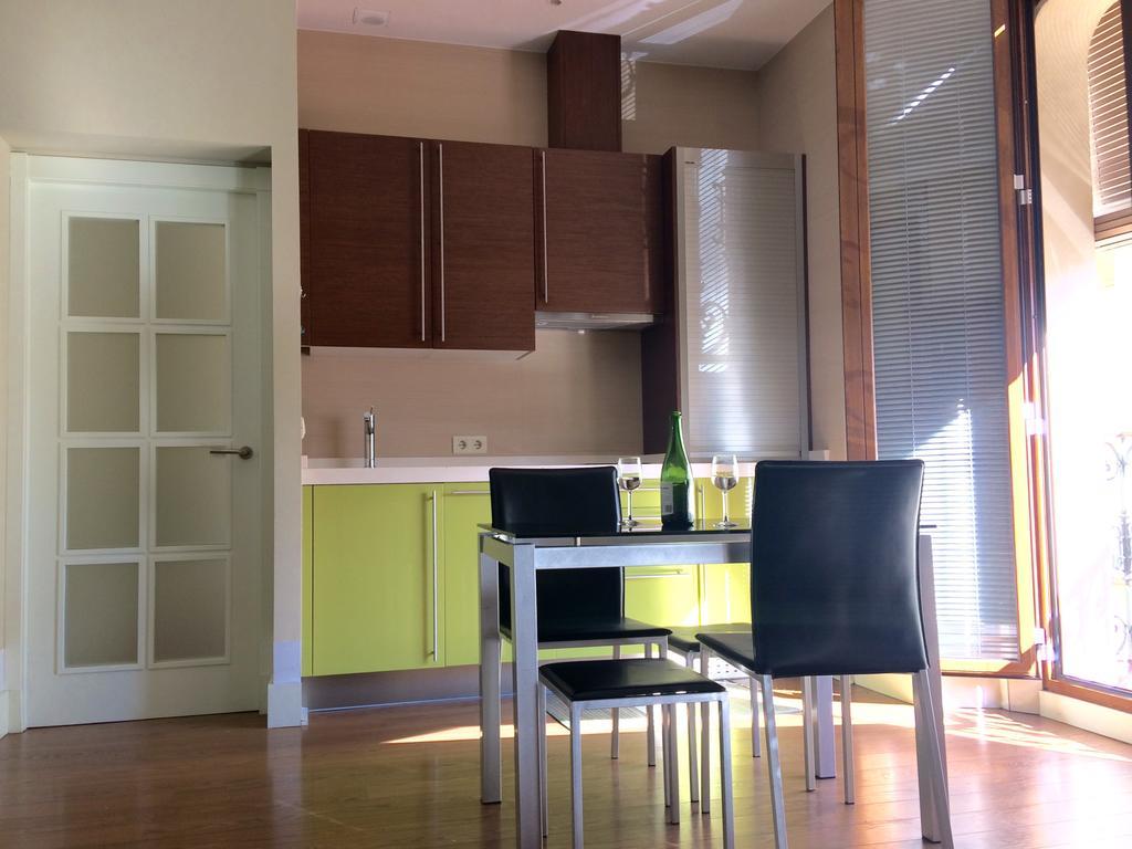 Caesarina Apartment กาเซเรส ภายนอก รูปภาพ